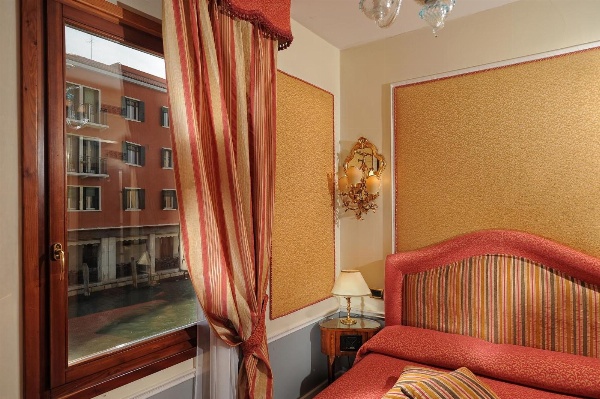 Hotel Arlecchino Main image